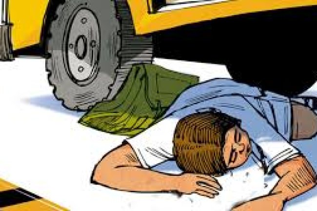 गोलञ्जोरको  ग्वालटरमा टाटा सुमोको ठक्करबाट ८ वर्षीय बालकको मृत्यु, सडक अवरुद्ध